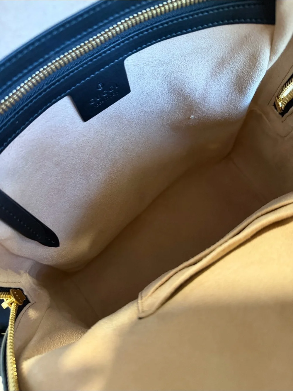 Gucci GG Supreme Bee Backpack